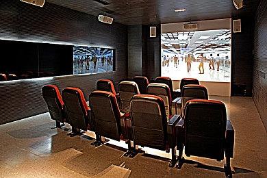 视觉冒险新游《上午五点弹钢琴》公开 年内发售